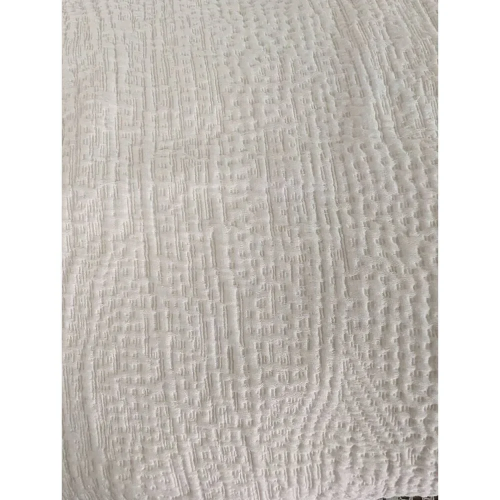 West elm full / queen duvet cover, white color
